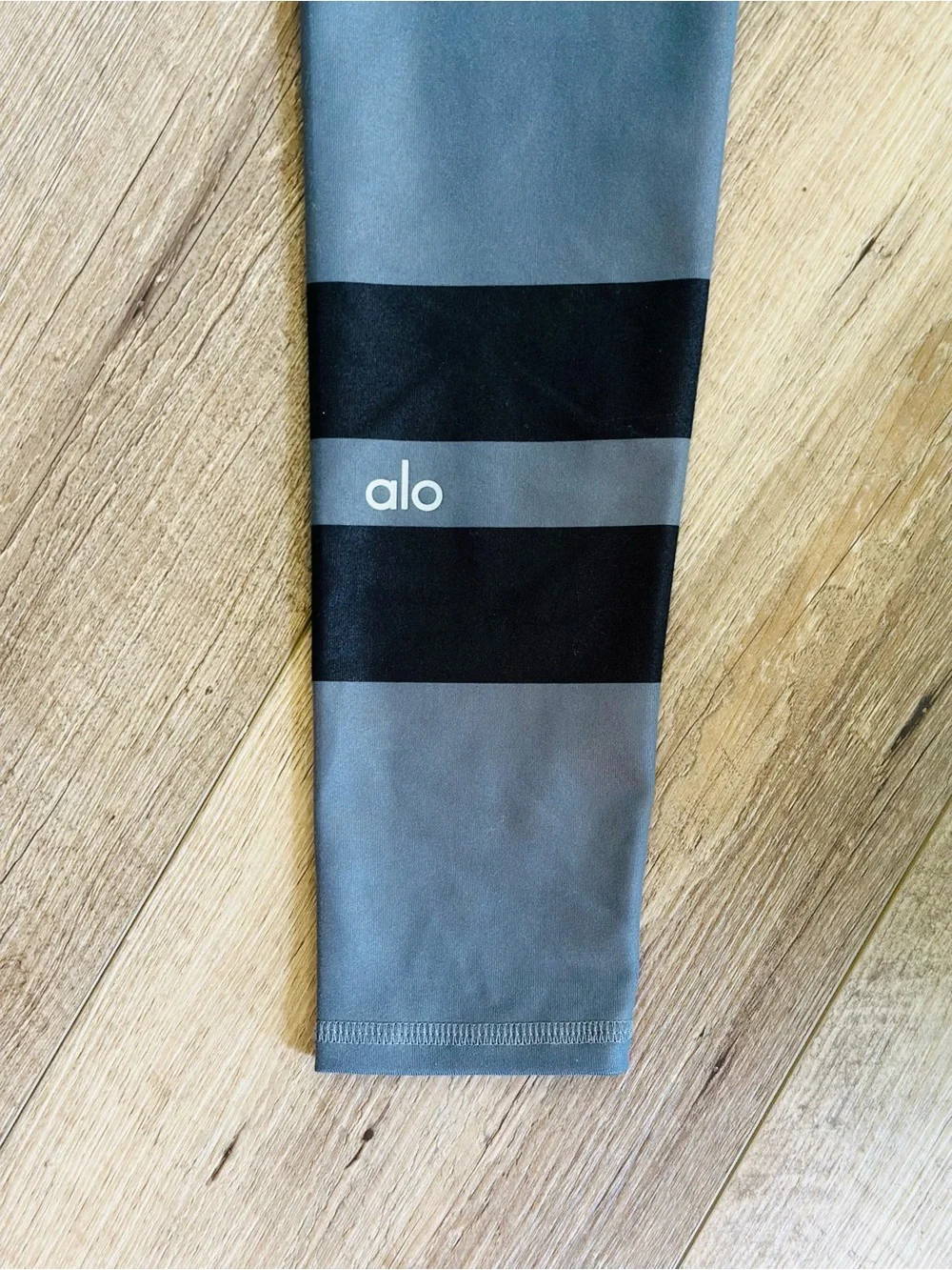 ALO Yoga Black and Charcoal High-Waist Leggings